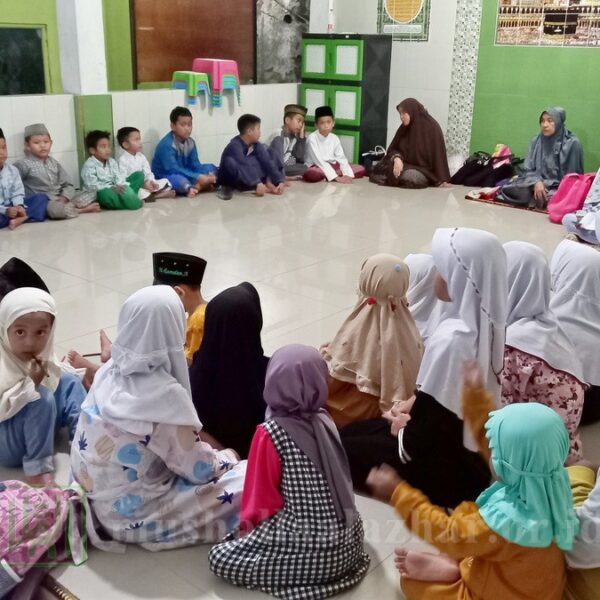 Pengajian Anak - Taman Pendidikan Al-Quran - Musholla Alazhar
