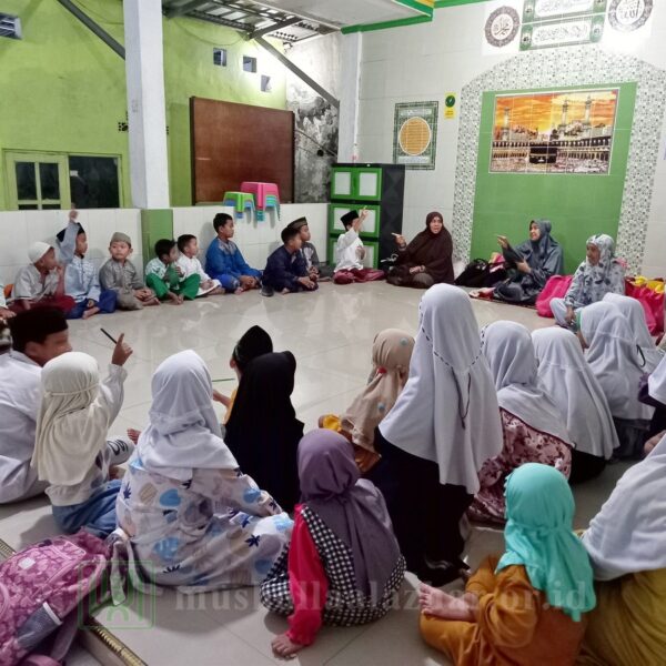Pengajian Anak - Taman Pendidikan Al-Quran - Musholla Alazhar